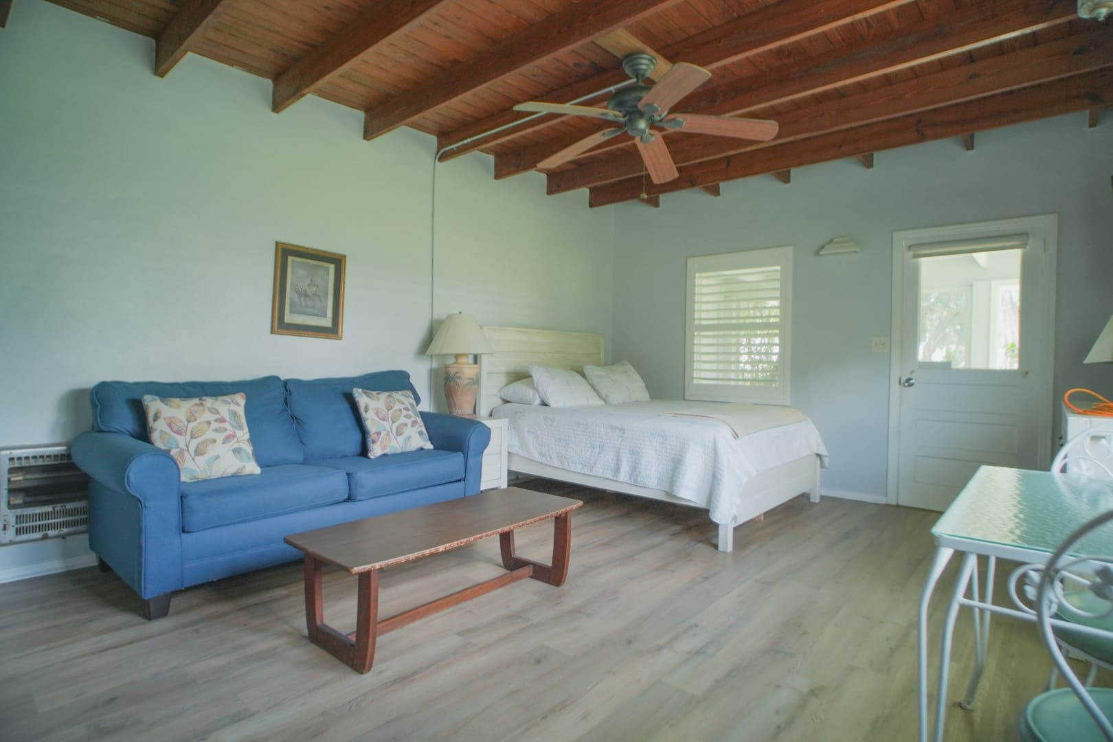 Duplex unit with a queen bed and pullout sofa